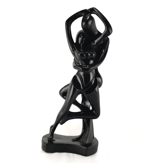 Couple painted resin sculpture / Escultura de Pareja en resina pintada