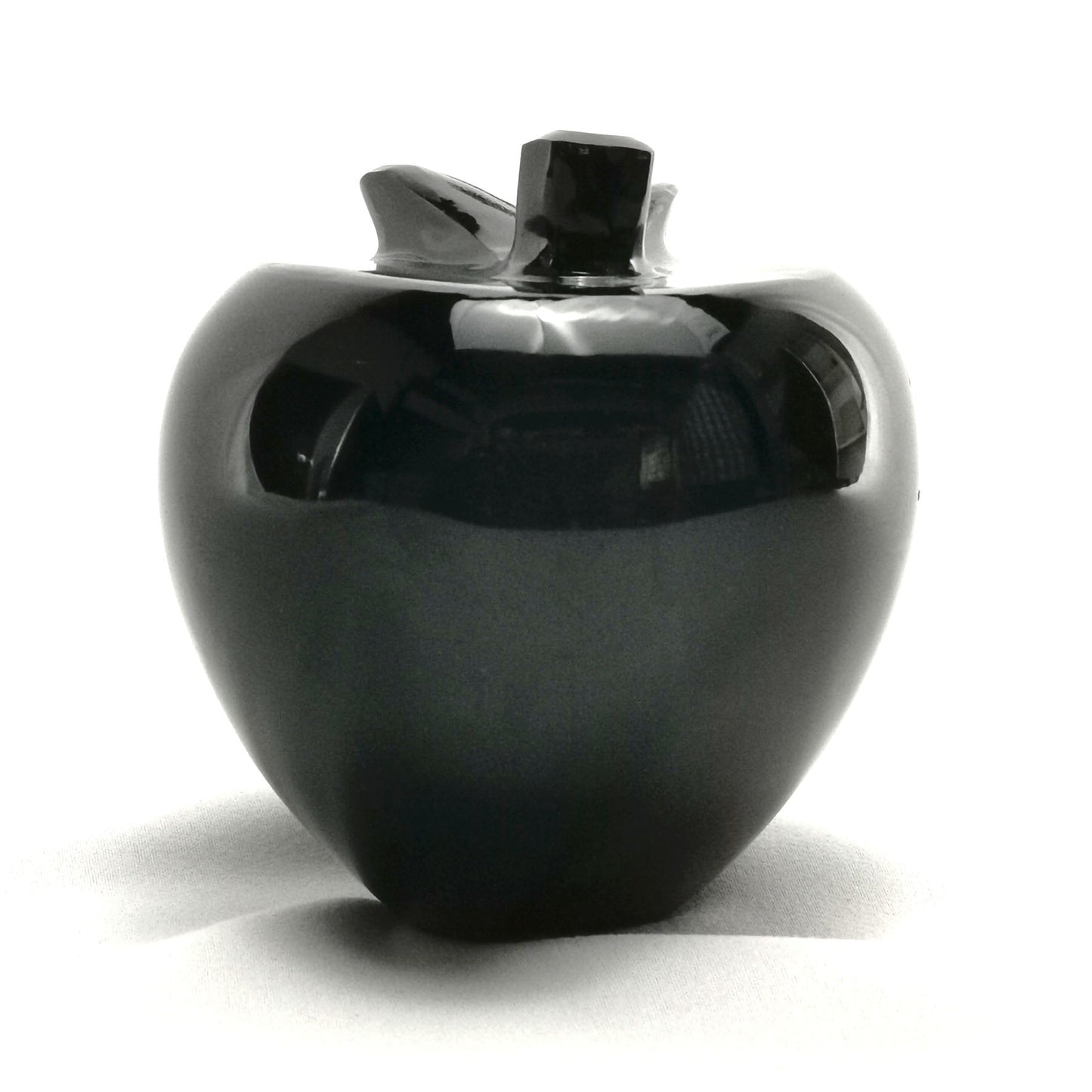Obsidian handmade Apple / Manzana artesanal de obsidiana