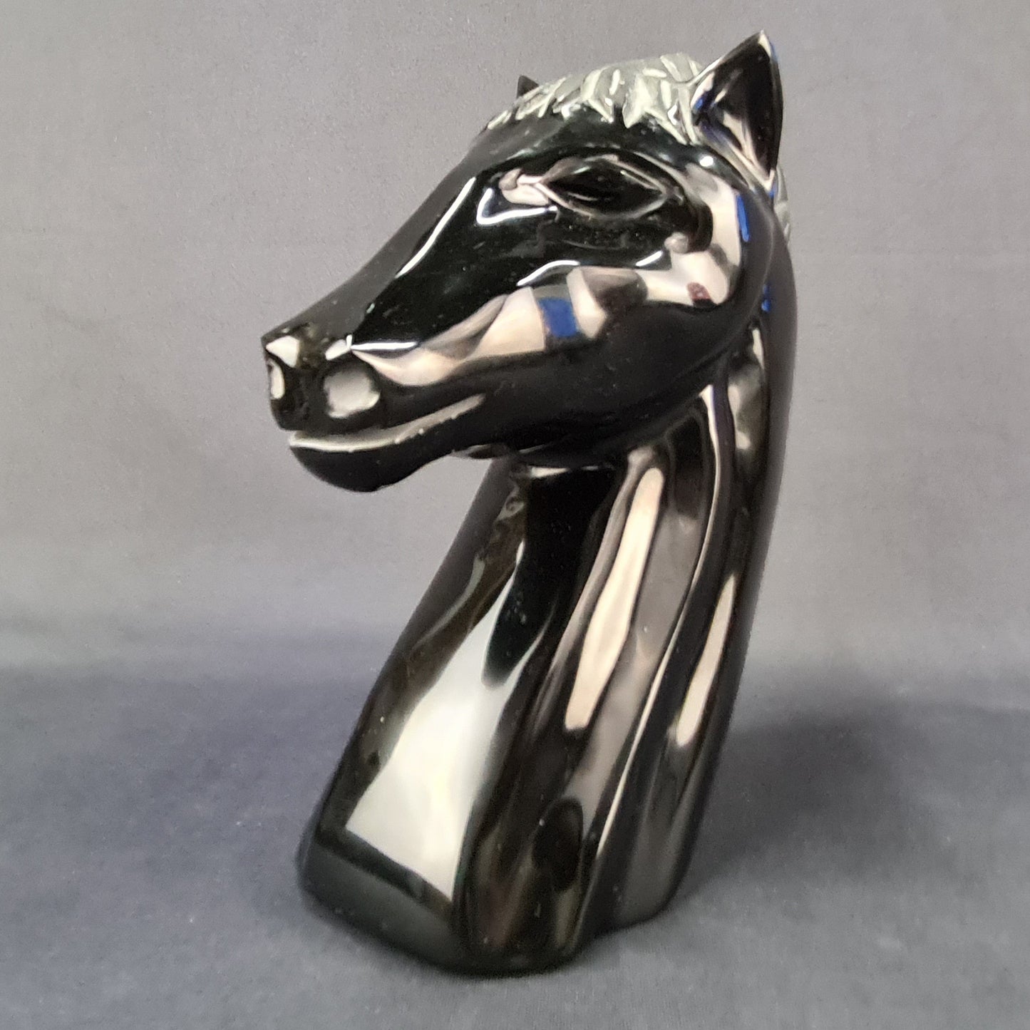 Obsidian handmade Horse / Caballo artesanal de obsidiana