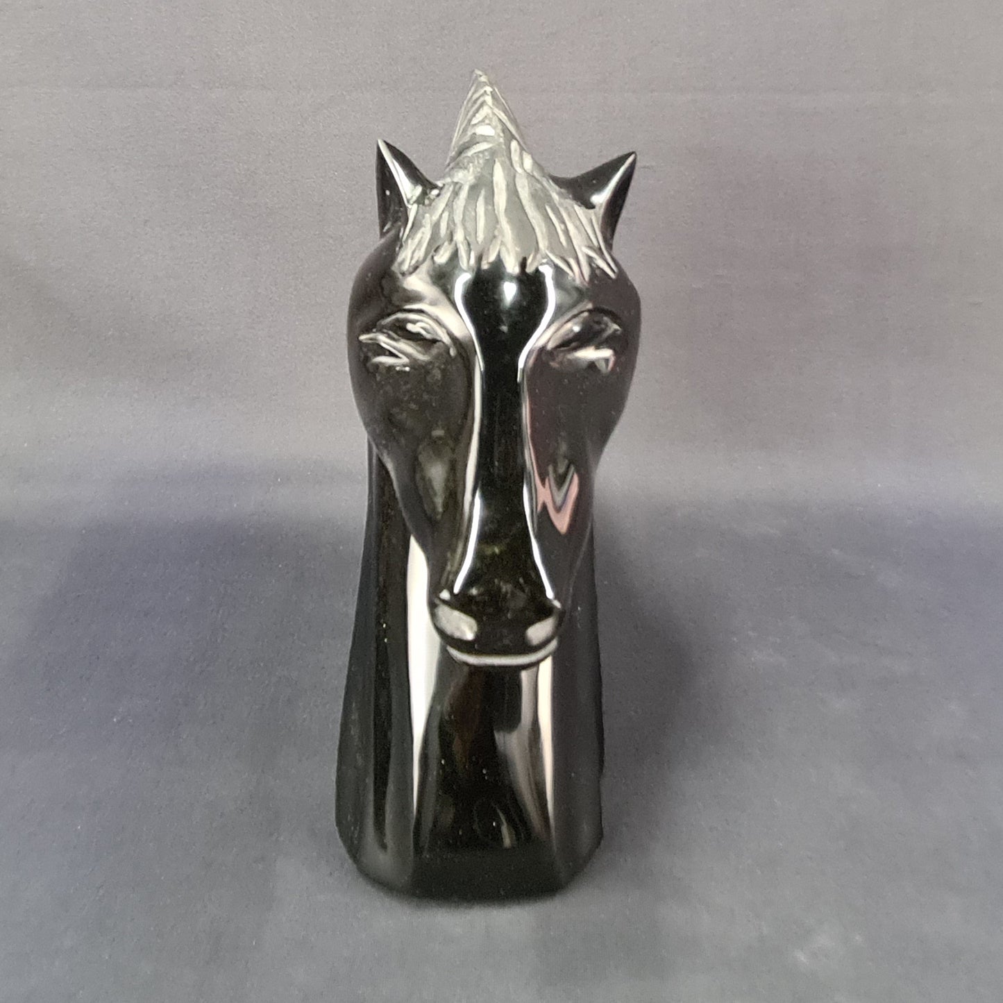 Obsidian handmade Horse / Caballo artesanal de obsidiana