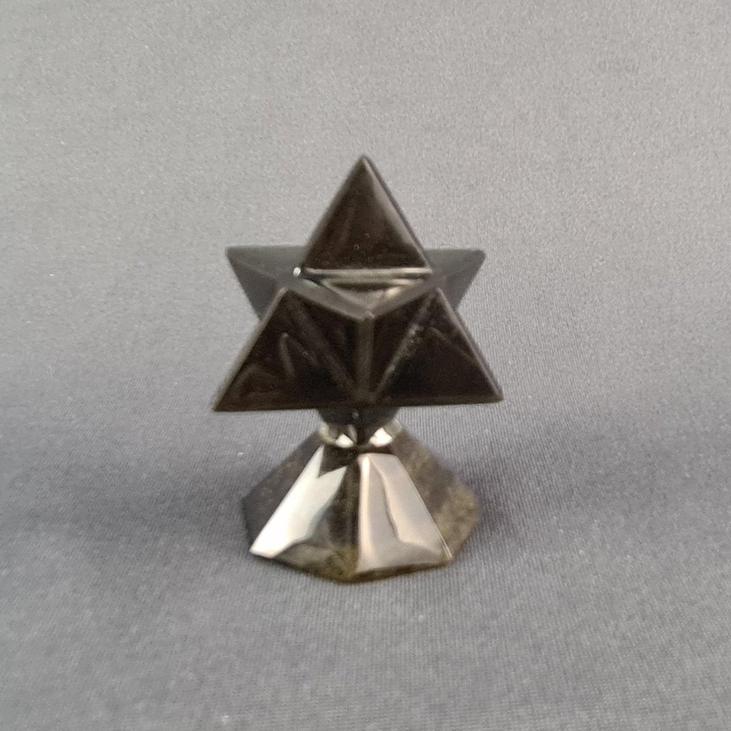 Obsidian handmade Merkaba star / Estrella Merkaba artesanal de obsidiana