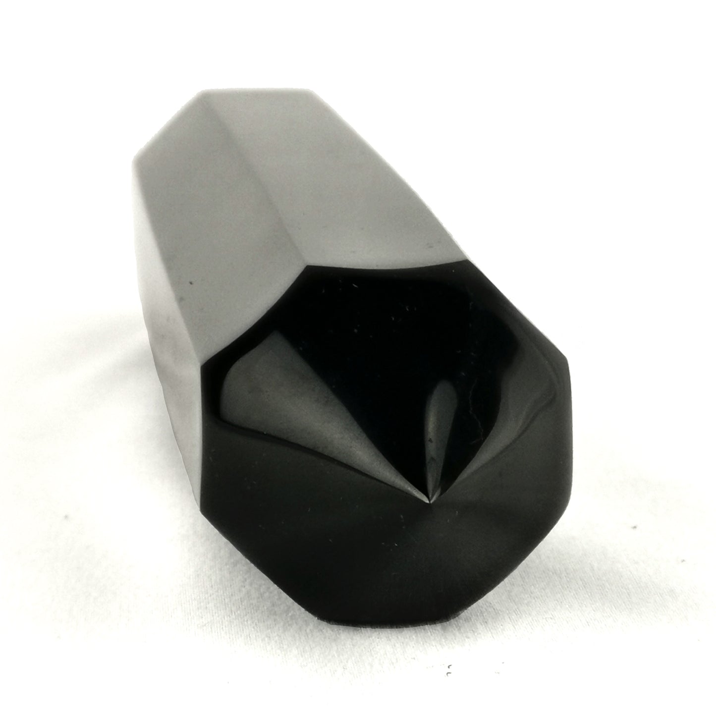 Obsidian handmade pencil Prism / Prisma forma de lapiz artesanal de obsidiana