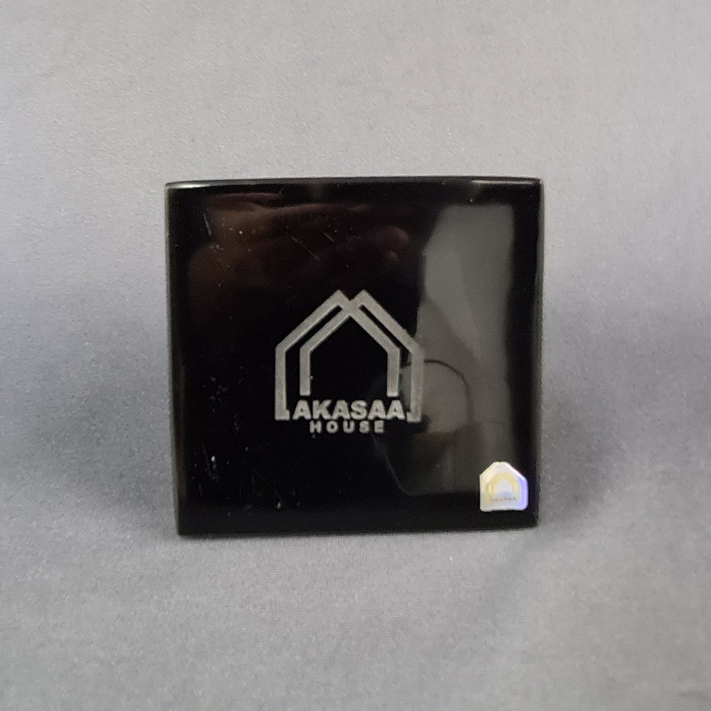 Obsidian handmade medium Pyramid / Piramide artesanal mediana de obsidiana