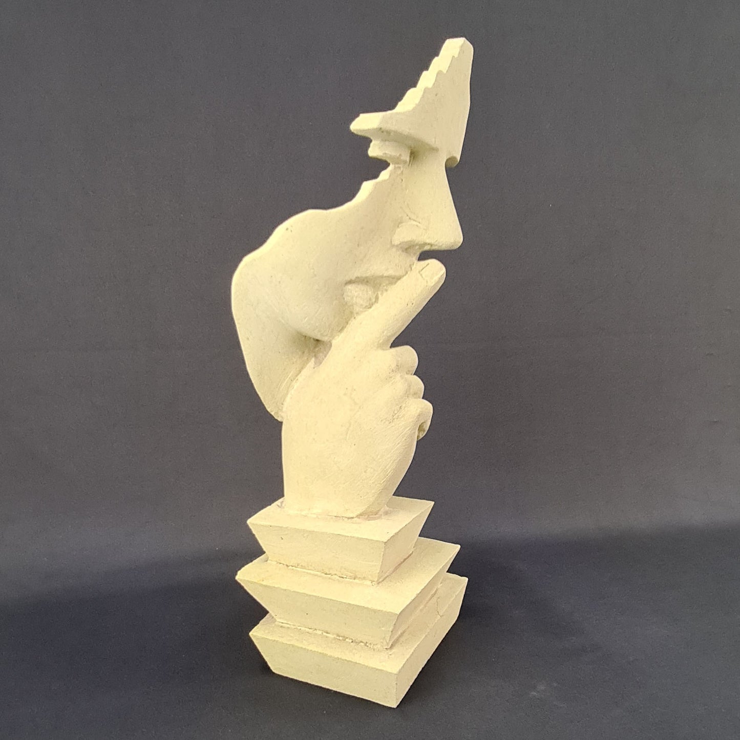 Quarry sculpture Thinking Face / Cara pensante escultura de cantera