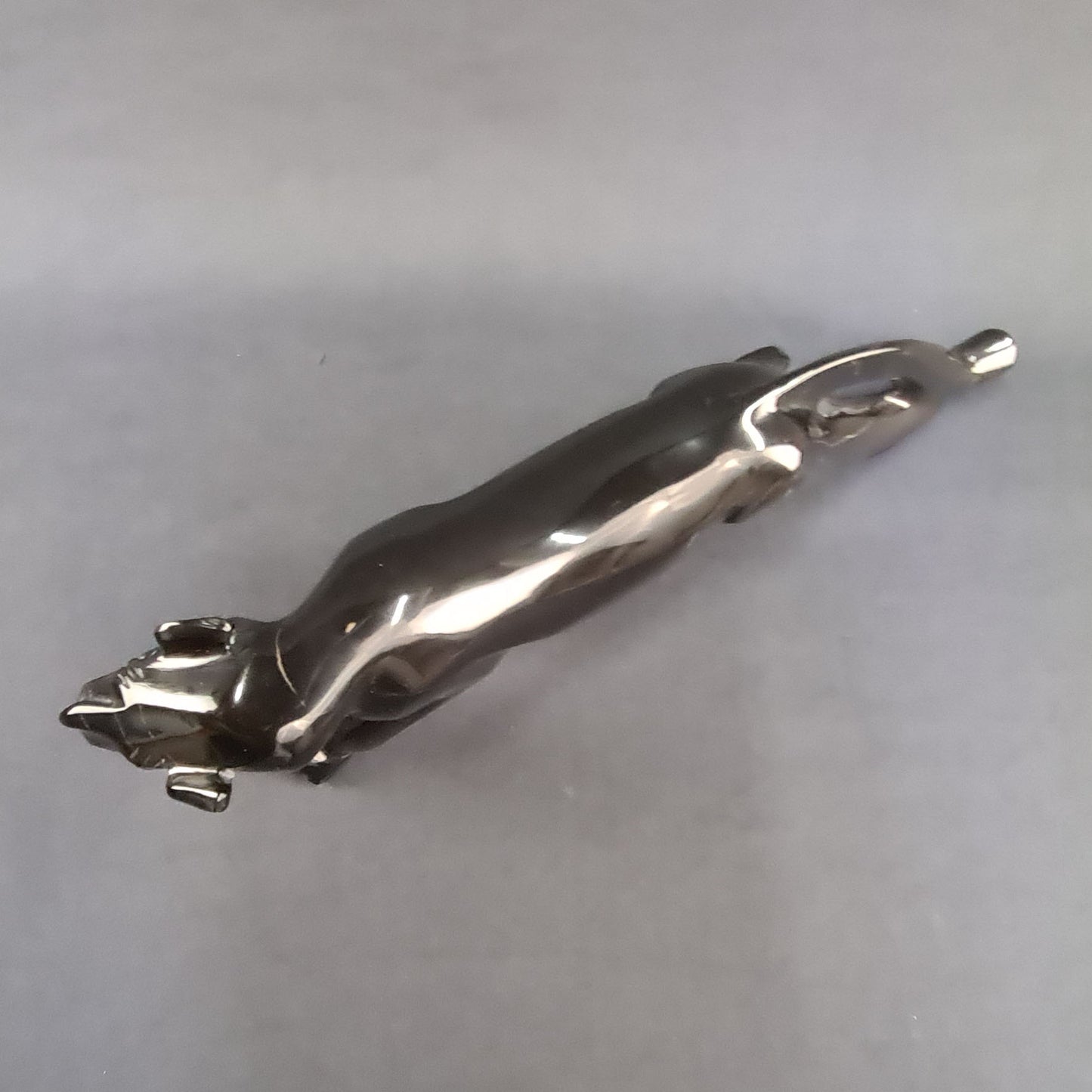 Obsidian handmade Black Panther / Pantera negra artesanal de obsidiana