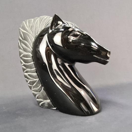 Obsidian handmade Horse / Caballo artesanal de obsidiana