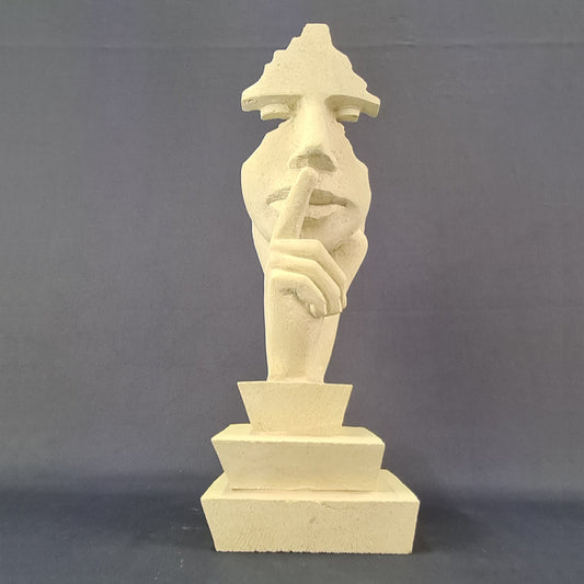 Quarry sculpture Thinking Face / Cara pensante escultura de cantera